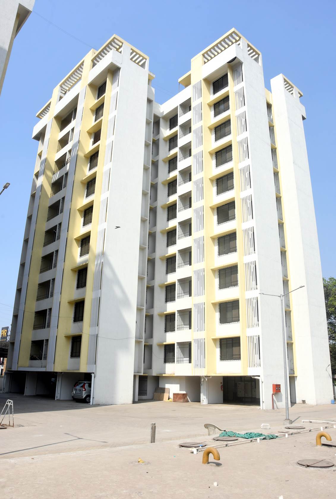 NIZAMPURA POLICE STATION & STAFF QUARTERS