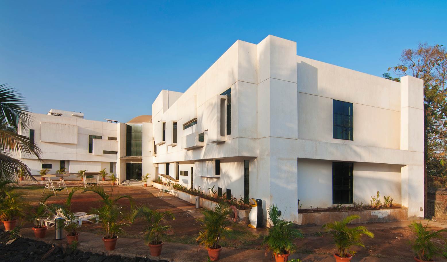 SUNSHINE WELLNESS CENTRE